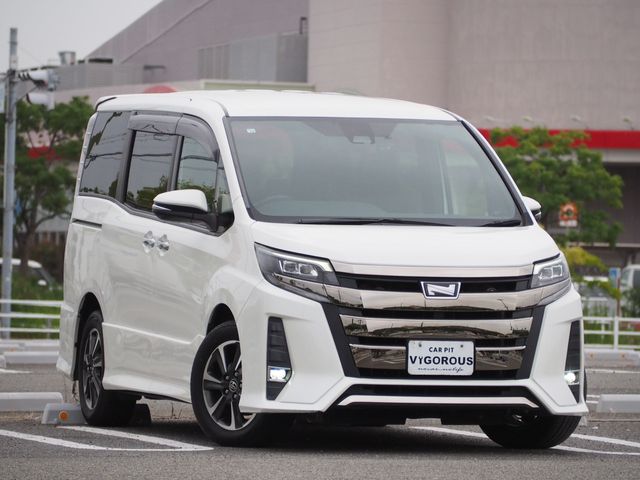 TOYOTA / NOAH
