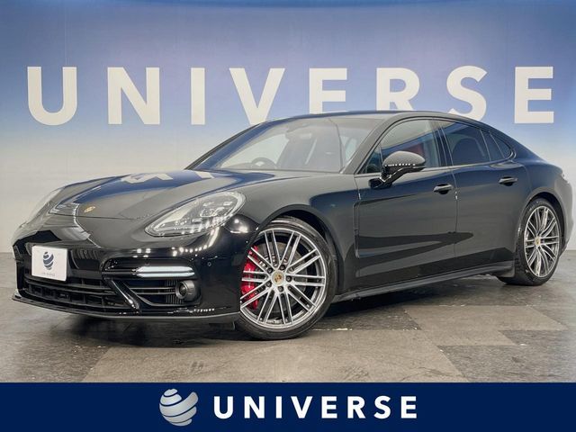 PORSCHE / PORSCHE PANAMERA