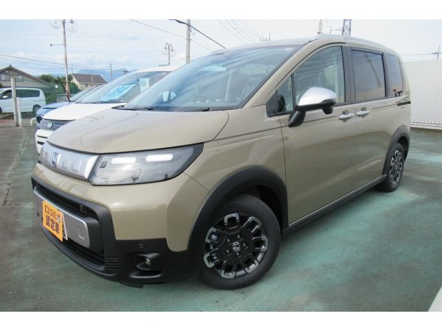HONDA / FREED e:HEV