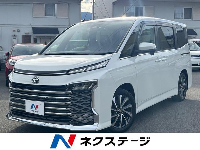 TOYOTA / VOXY