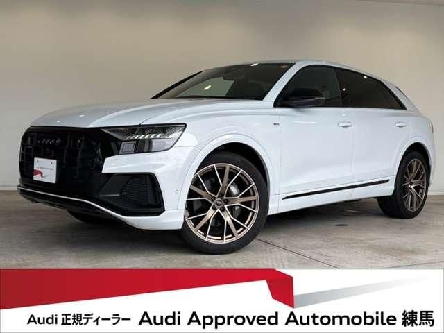 AUDI / AUDI Q8