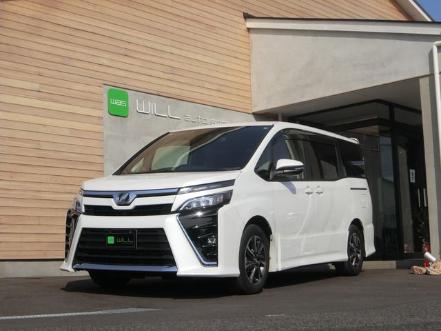 TOYOTA / VOXY