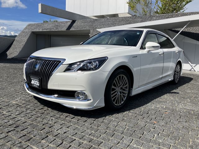 TOYOTA / CROWN MAJESTA HYBRID