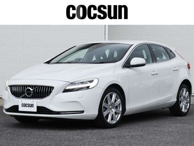 VOLVO / VOLVO V40