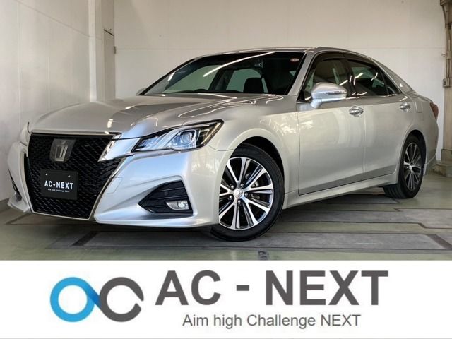 TOYOTA / CROWN sedan