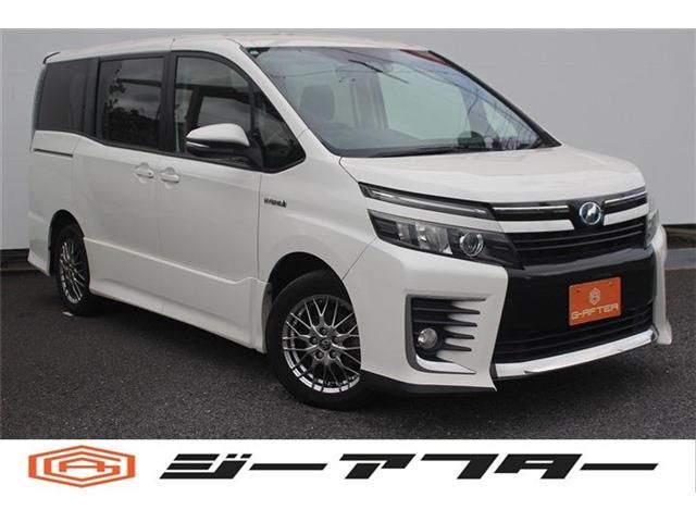 TOYOTA / VOXY HYBRID