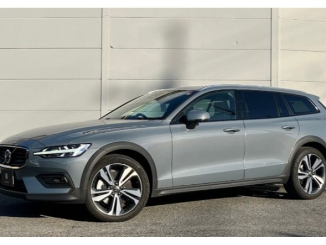 VOLVO / VOLVO V60 CROSS COUNTRY