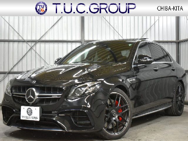 MERCEDES BENZ / MERCEDES AMG E class sedan