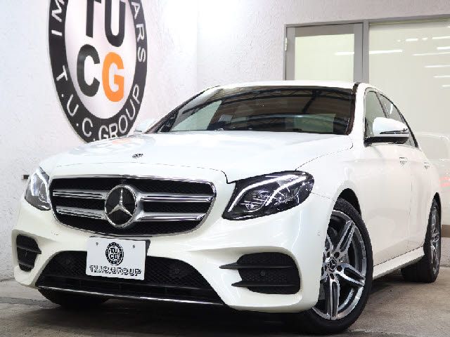 MERCEDES BENZ / MERCEDES BENZ E class sedan