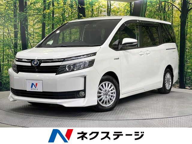 TOYOTA / VOXY HYBRID