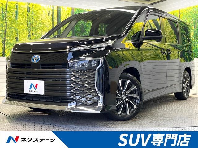 TOYOTA / VOXY HYBRID