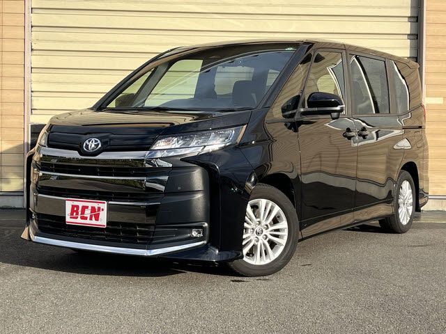 TOYOTA / NOAH