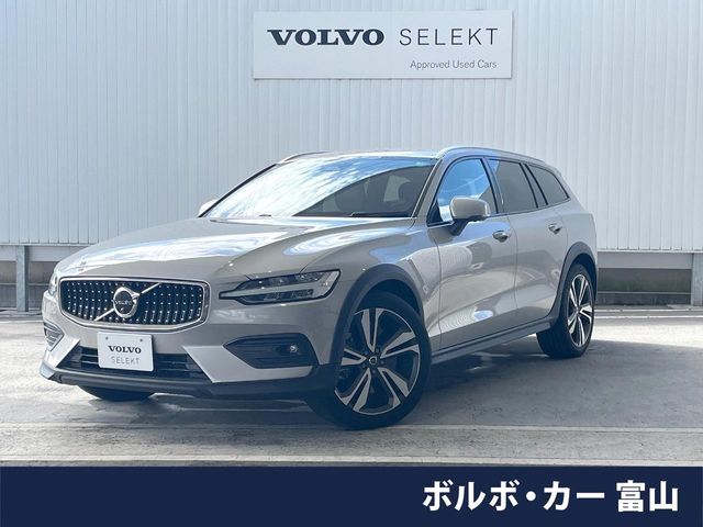 VOLVO / VOLVO V60 CROSS COUNTRY