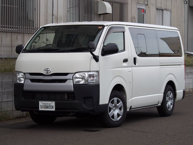 TOYOTA / HIACE van 4WD