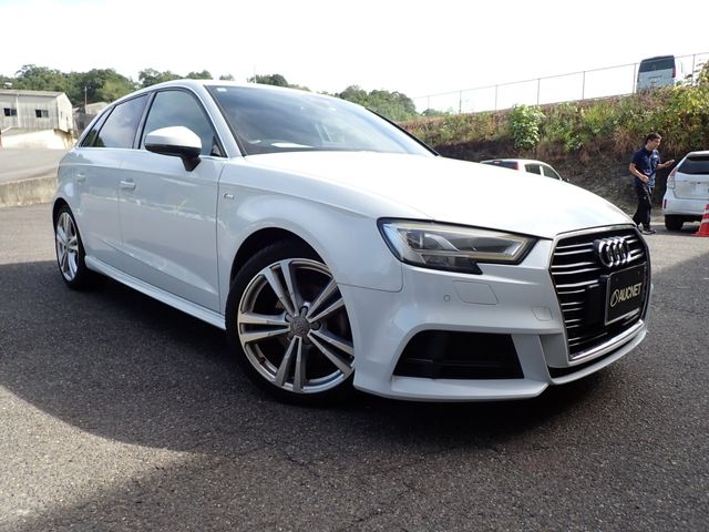 AUDI / AUDI A3 SPORTBACK