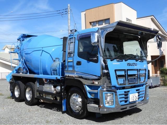 ISUZU / GIGA