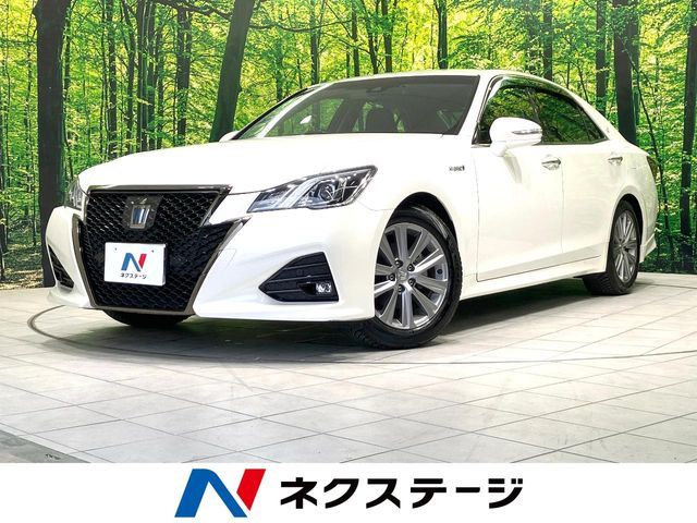 TOYOTA / CROWN sedan hybrid