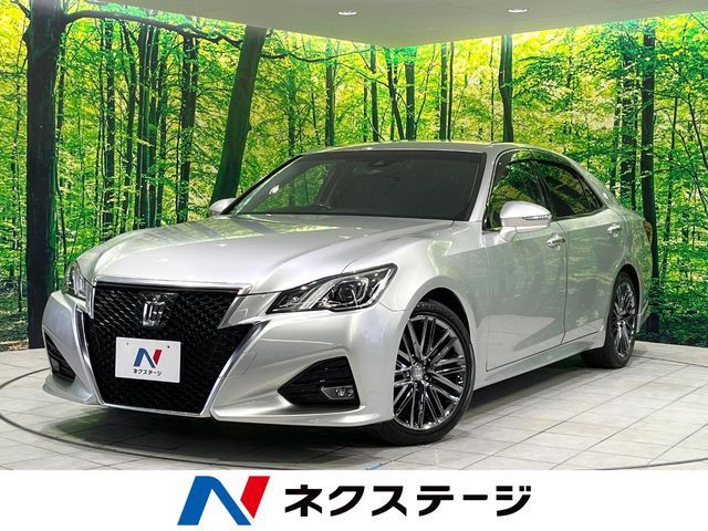 TOYOTA / CROWN sedan