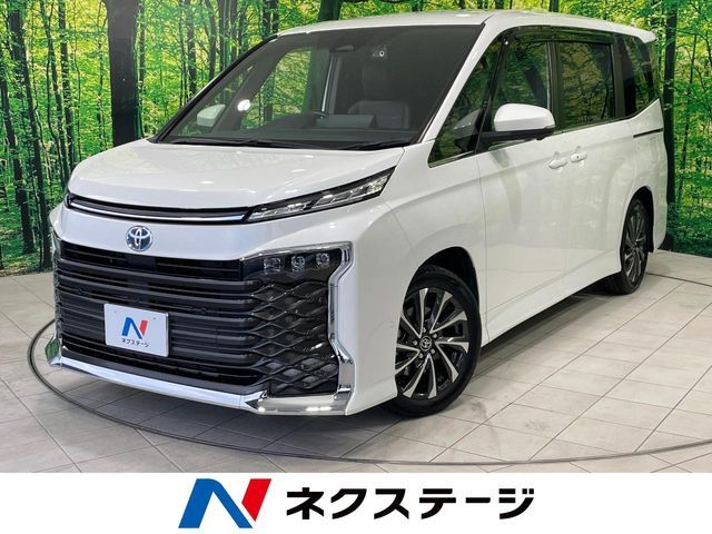 TOYOTA / VOXY HYBRID