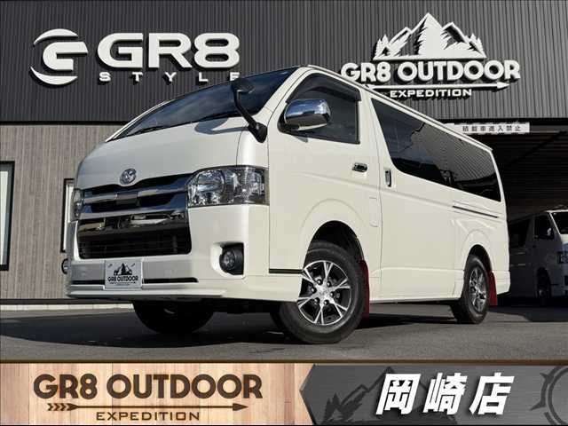 TOYOTA / REGIUSACE van 4WD