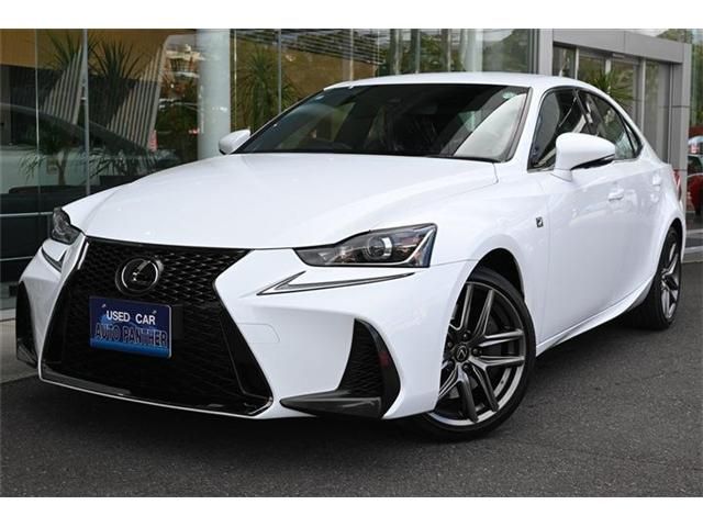 TOYOTA / LEXUS IS200t