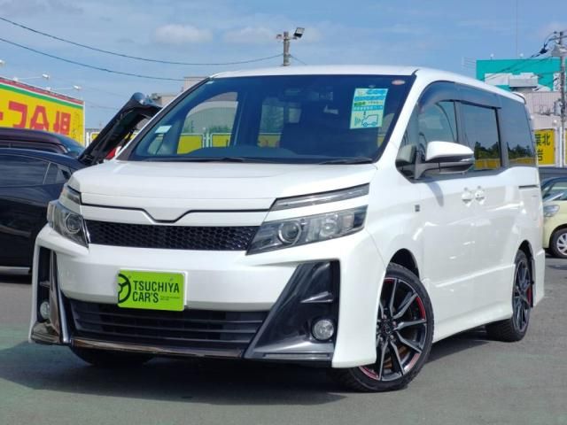 TOYOTA / VOXY
