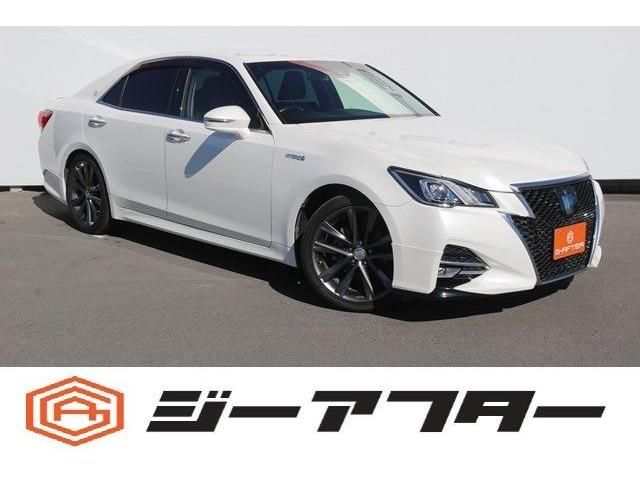 TOYOTA / CROWN sedan hybrid
