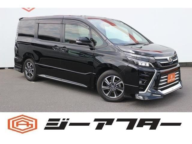 TOYOTA / VOXY