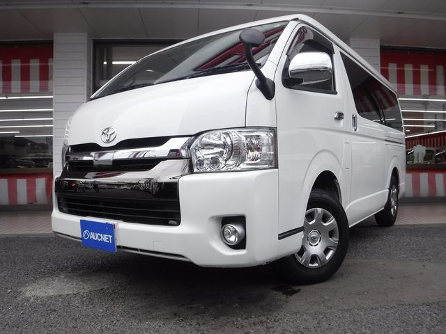 TOYOTA / HIACE van 4WD