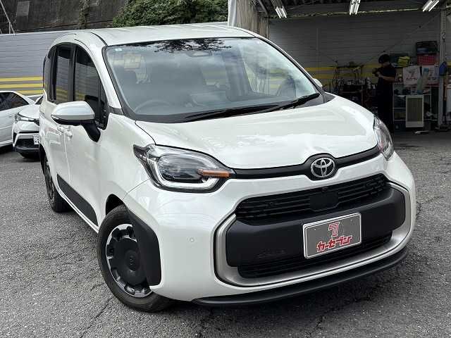 TOYOTA / SIENTA HYBRID