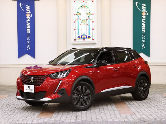 PEUGEOT / PEUGEOT e-2008