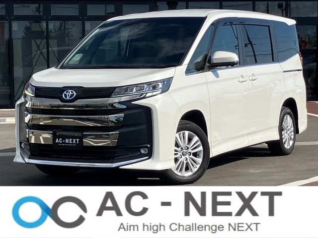 TOYOTA / NOAH HYBRID 4WD