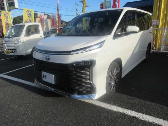 TOYOTA / VOXY