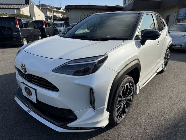 TOYOTA / YARIS CROSS HYBRID