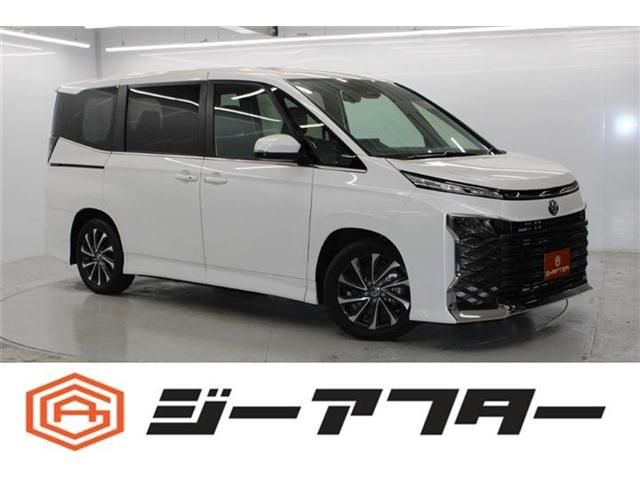 TOYOTA / VOXY