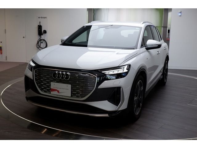 AUDI / AUDI Q4 e-tron