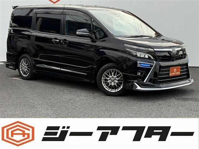 TOYOTA / VOXY