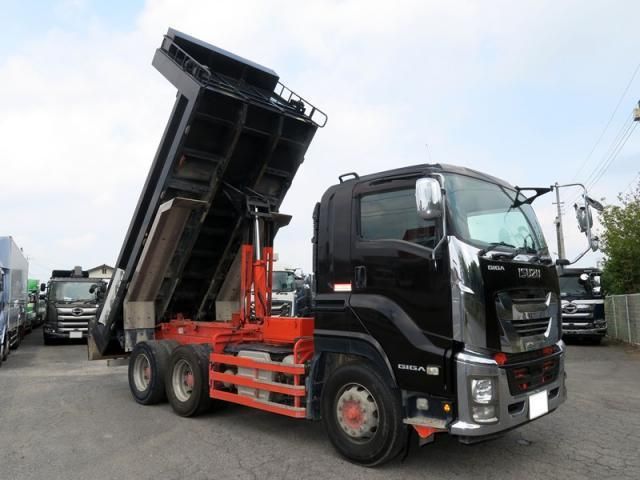 ISUZU / GIGA