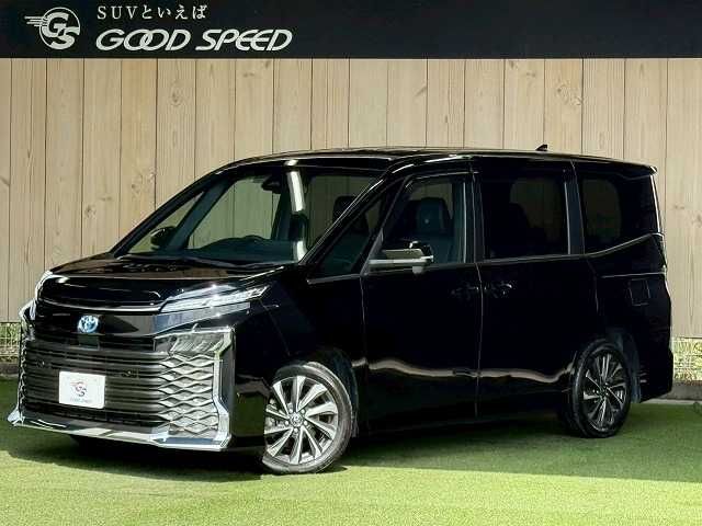 TOYOTA / VOXY HYBRID