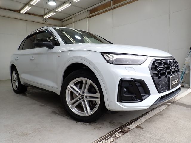 AUDI / AUDI Q5
