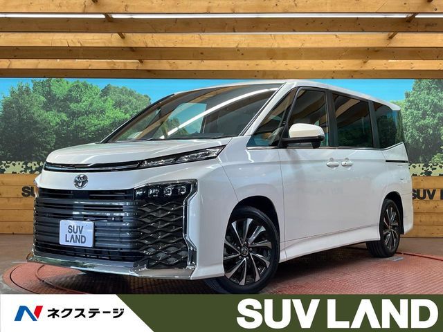 TOYOTA / VOXY