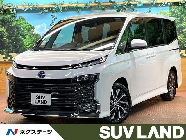 TOYOTA / VOXY HYBRID