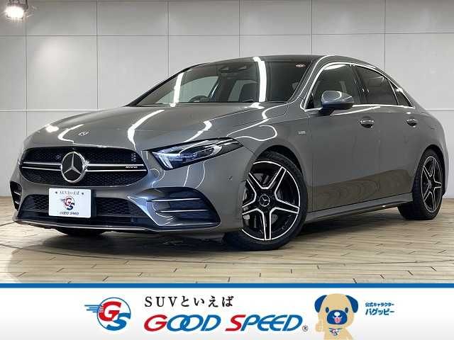 MERCEDES BENZ / MERCEDES AMG Aclass sedan