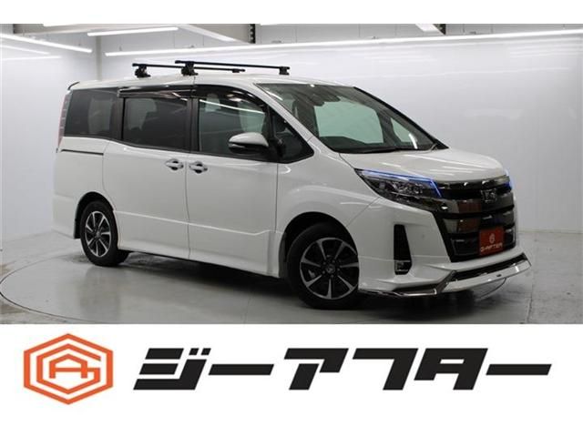 TOYOTA / NOAH