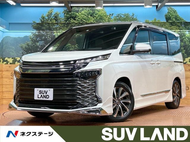 TOYOTA / VOXY HYBRID