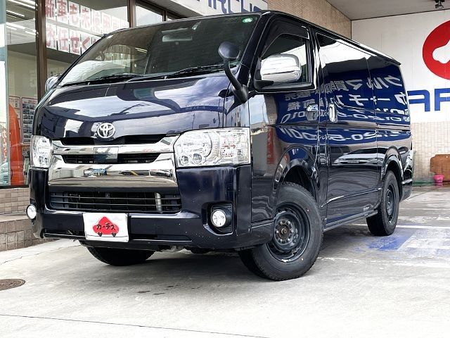 TOYOTA / HIACE van 4WD