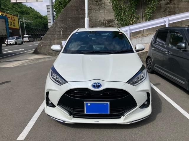 TOYOTA / YARIS HYBRID