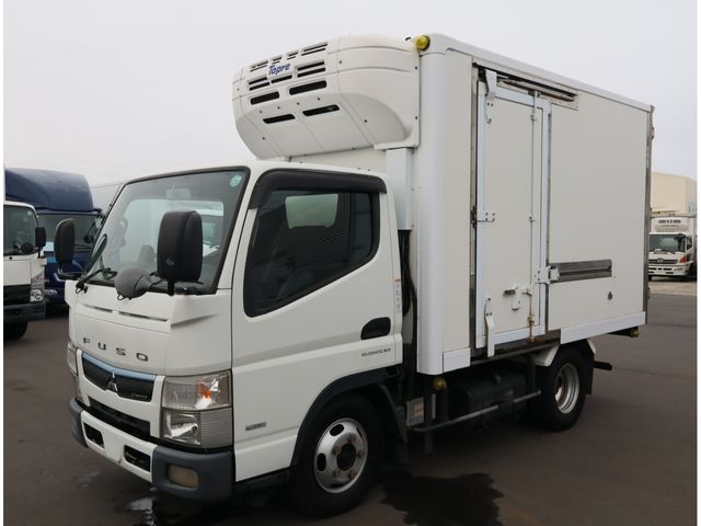 Japanese used car Ref# 1418543 MITSUBISHI / CANTER