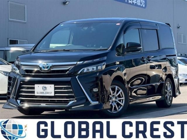 TOYOTA / VOXY