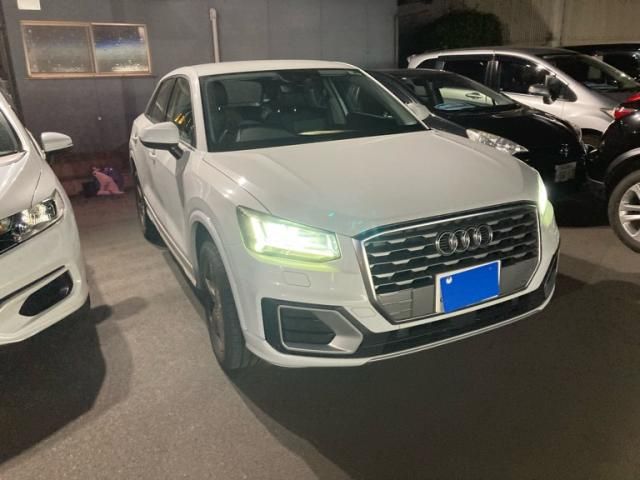 AUDI / AUDI Q2